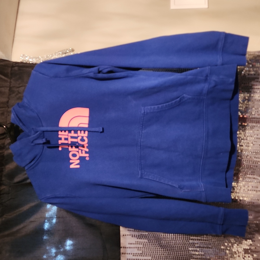 ⚫️NORTH FACE HOODIE